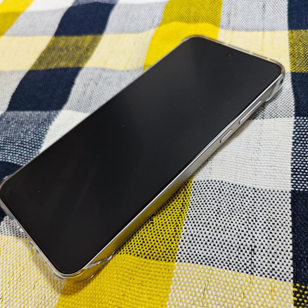 Oneplus Ace 5 Ultra 12GB256GB チタニウム 新品同様