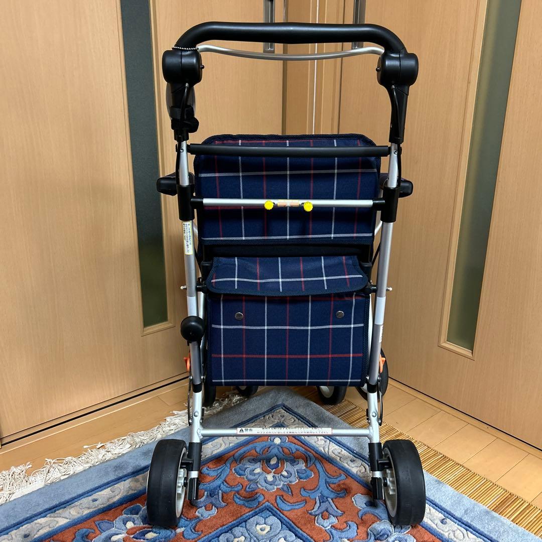 さくらもち 2回使用　美品　幸和製作所 TACAOF シルバーカー