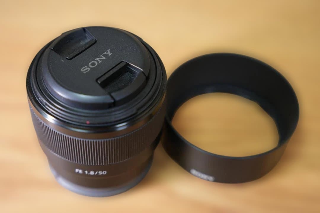 Sony FE 1.8/50 単焦点レンズ レンズフード付き