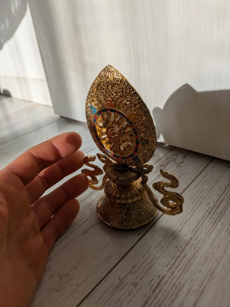 チベット仏教 法輪（ダルマチャクラ）祭壇用 ネパール製