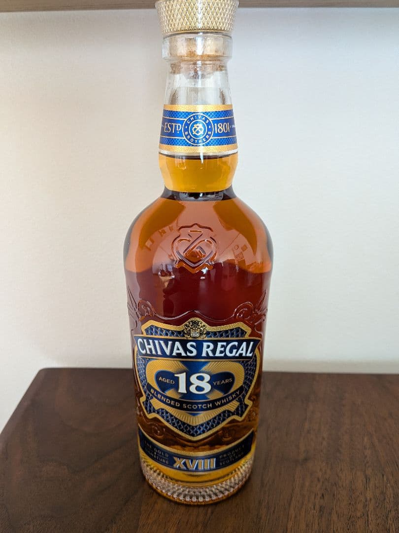 CHIVAS REGAL 18年 ゴールドシグネチャー 箱付き