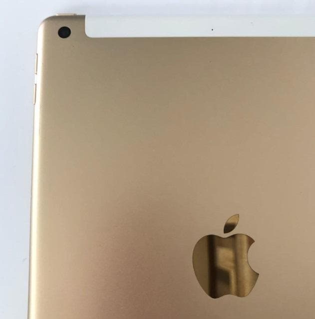 iPad (第5世代)9.7インチ 32GB WiFiセルラーモデル　美品