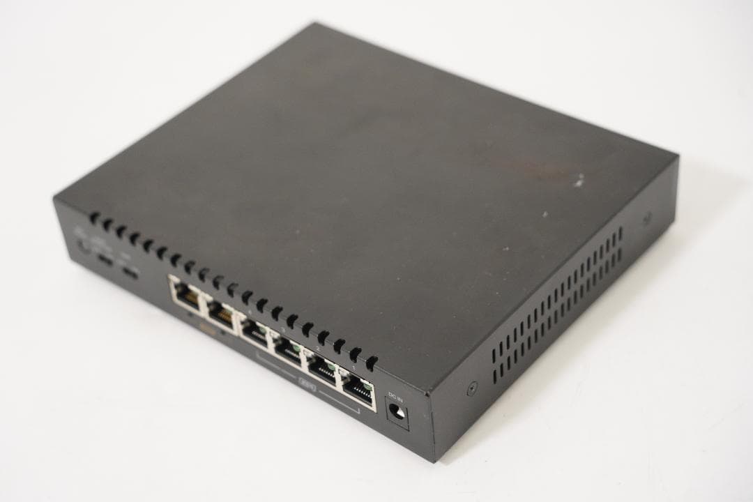 バッファロー スイッチングハブ LXW-10G2/2G4（ジャンク）