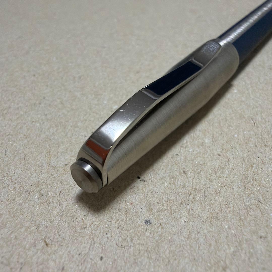 新品 限定 三菱鉛筆 uni ユニ レイヤード ボールペン ネイビー 箱付き