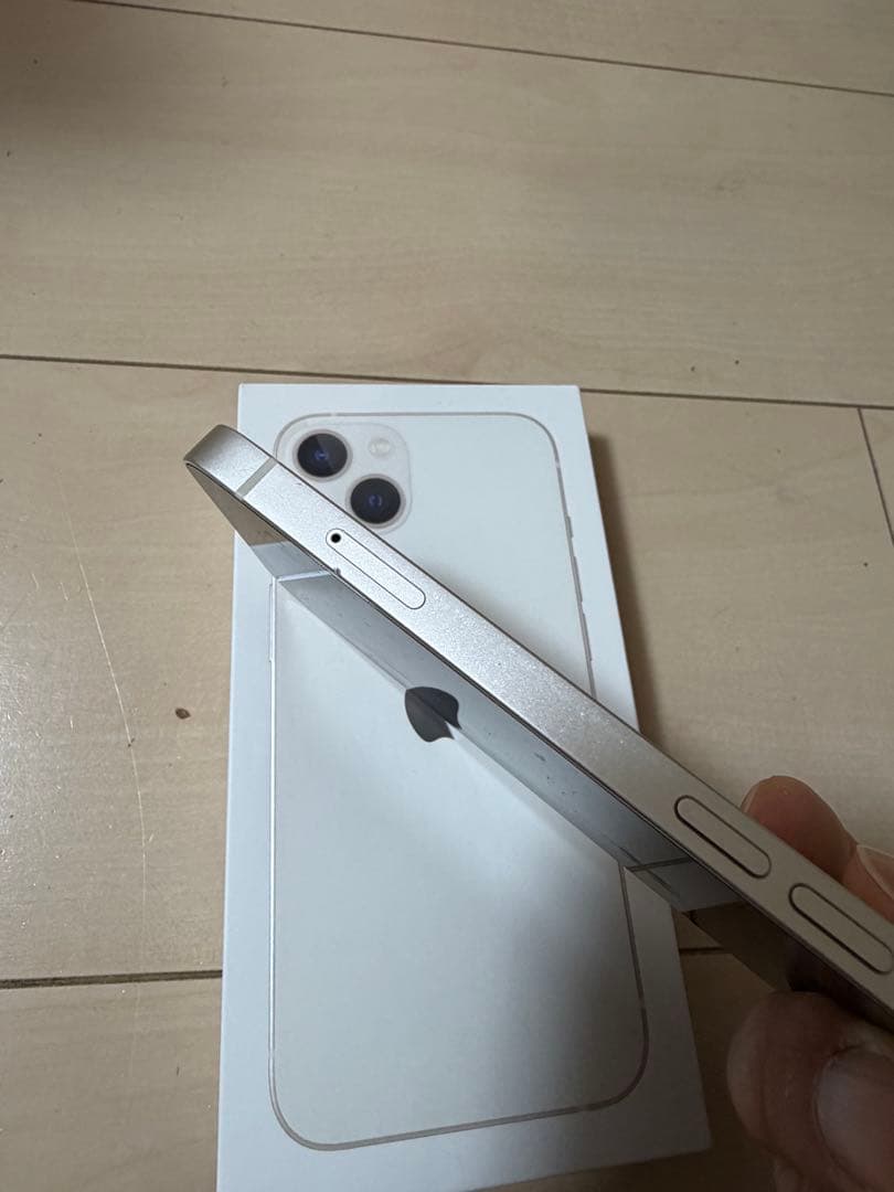 Apple iPhone 13 スターライト 本体 128GB 箱付き