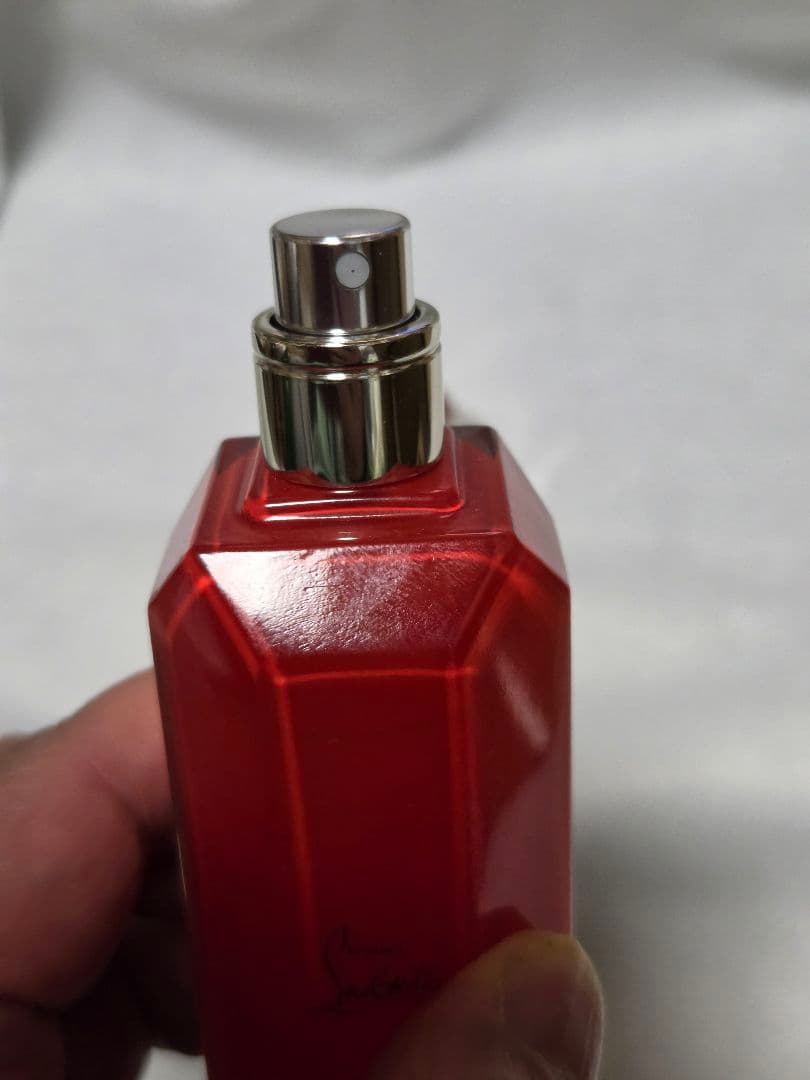 希少クリスチャンルブタンルビワールドルビラージオードゥパルファン 50ml