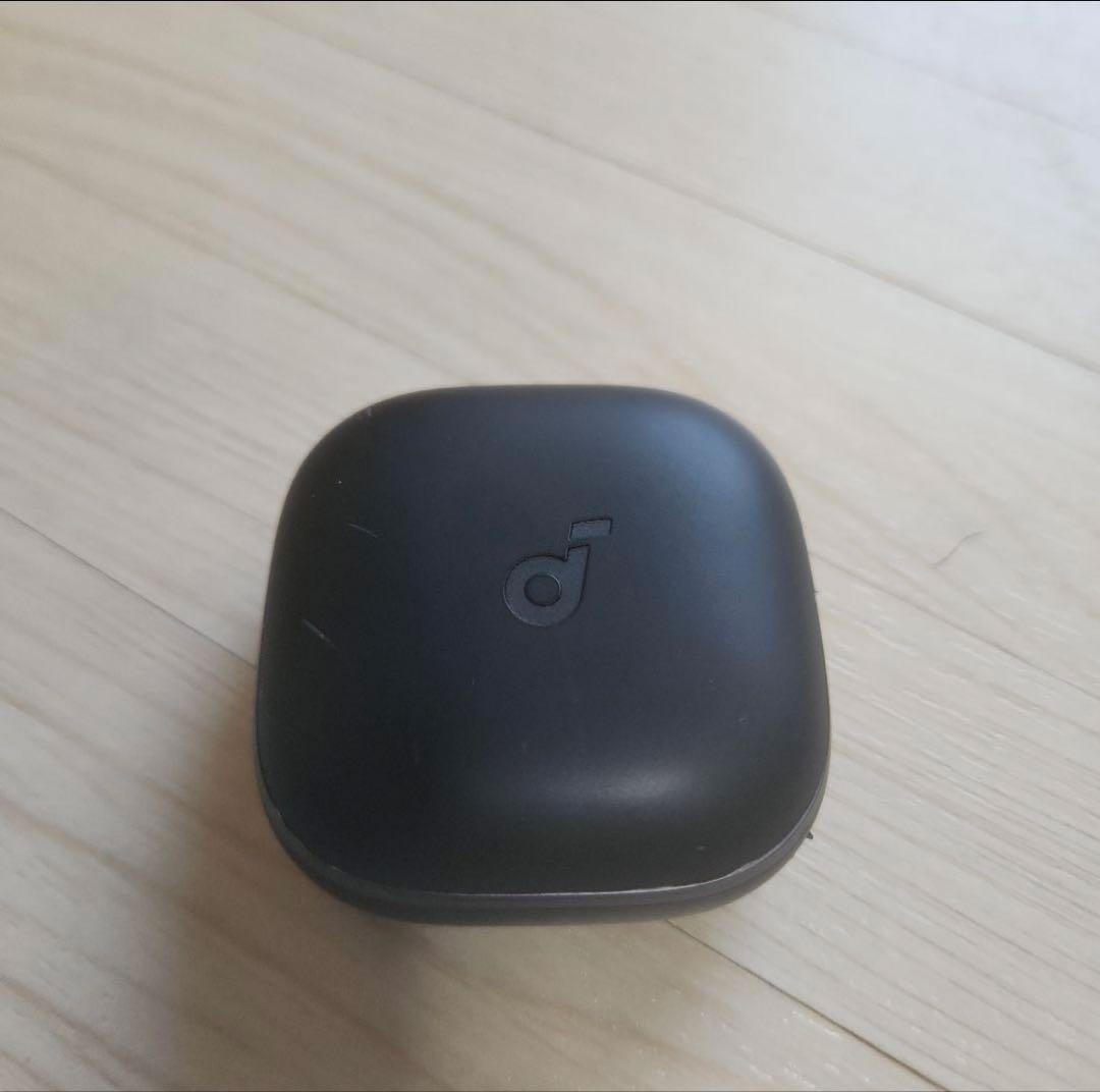 anker soundcore liberty 5　充電ケース
