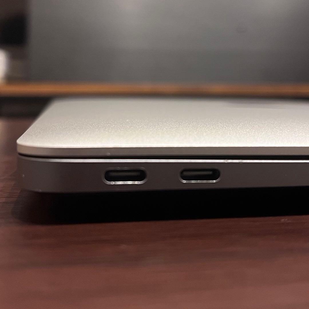 MacBook本体 Apple M1 MacBook 16GB /1TB A2337
