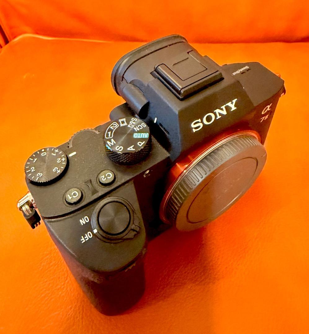 ★極上★SONY α7III ILCE-7M3 シャッター 211 回！おまけ付