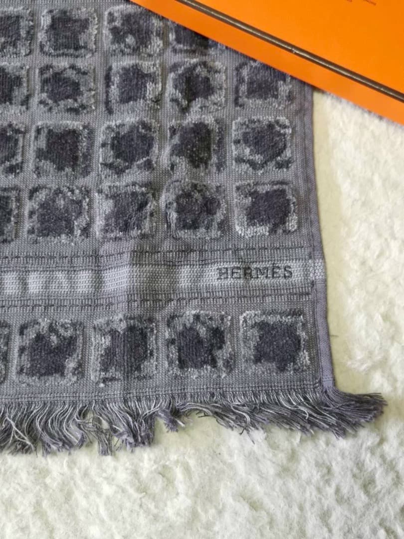 エルメス HERMES 2006年 銀座限定 ハンドタオル ハンカチ 濃い灰色
