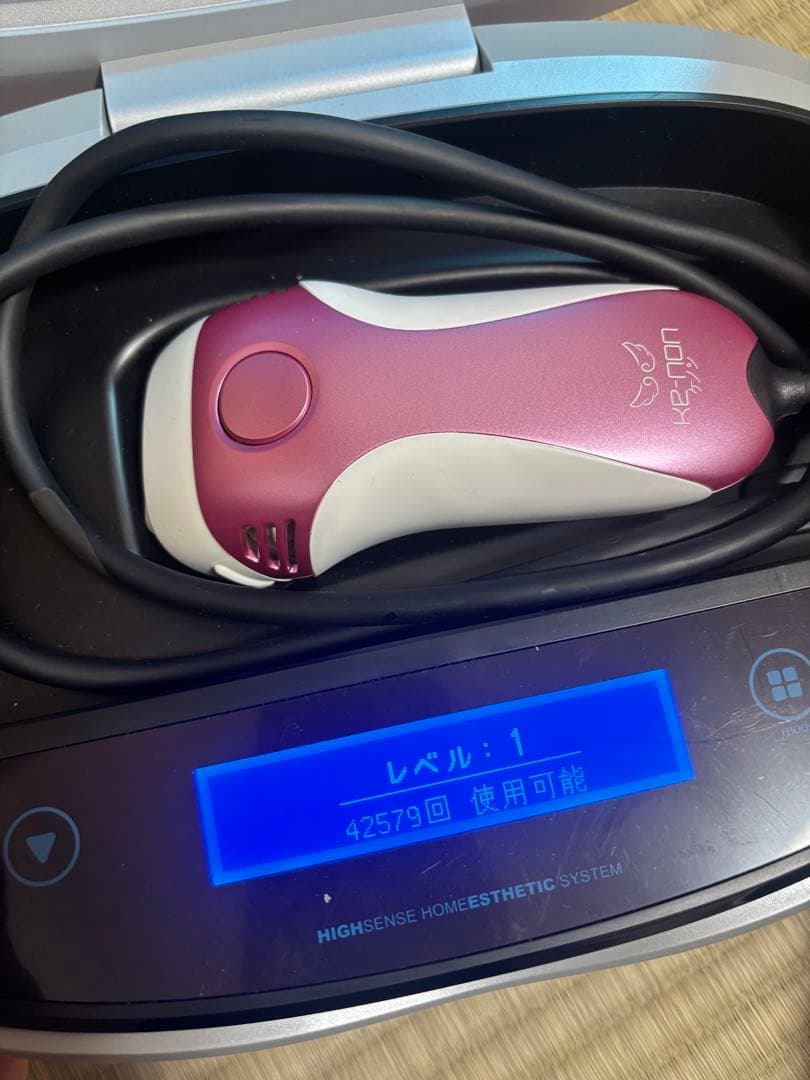 最終値下げ！KE-NON ケノン 光美容器 脱毛器 眉毛脱毛器、カートリッジ付き