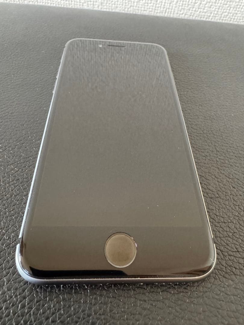 iPhone 8 本体 64GB スペースグレイ SIMフリー 動作良好 付属品