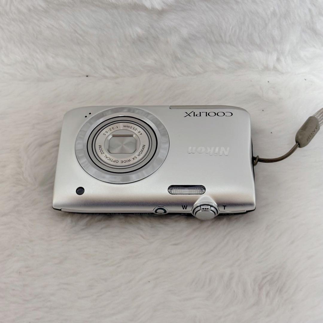 【外観極美品】Nikon COOLPIX A100