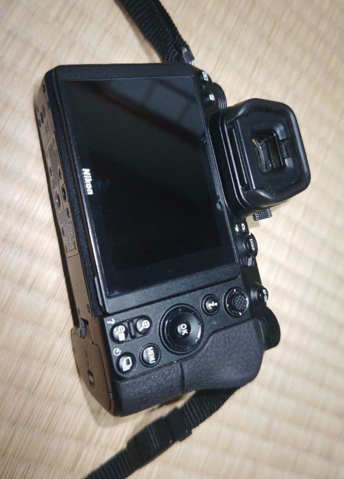 Nikon Z6 ミラーレスカメラ 本体