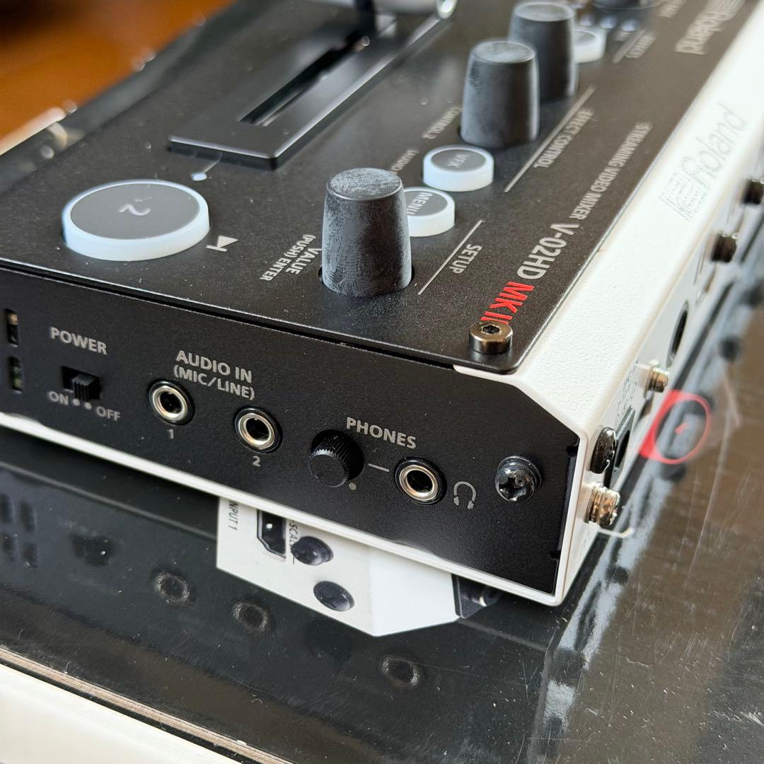 Roland V-02HD MK II ビデオミキサー　通電確認のみ