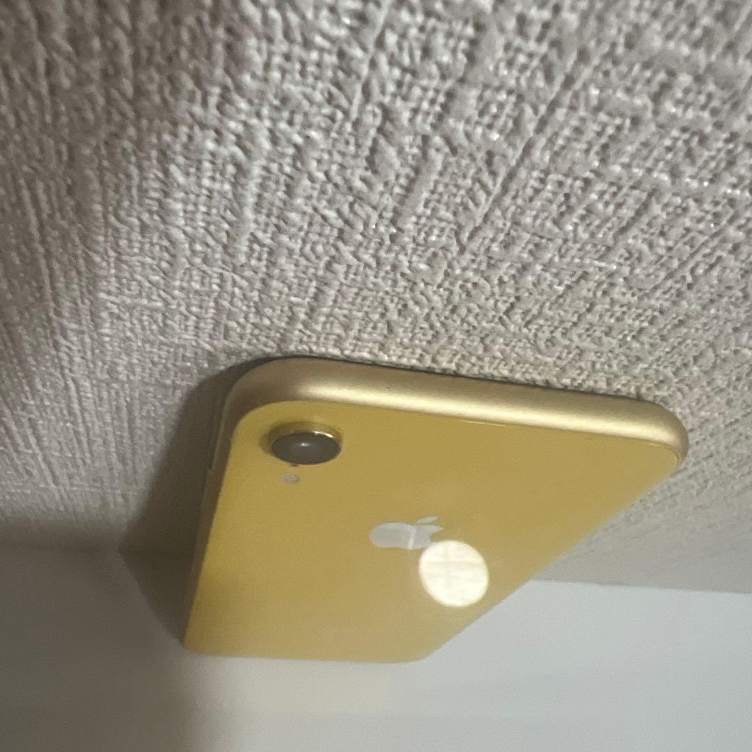 iPhone XR 64GB yellow au 動作品