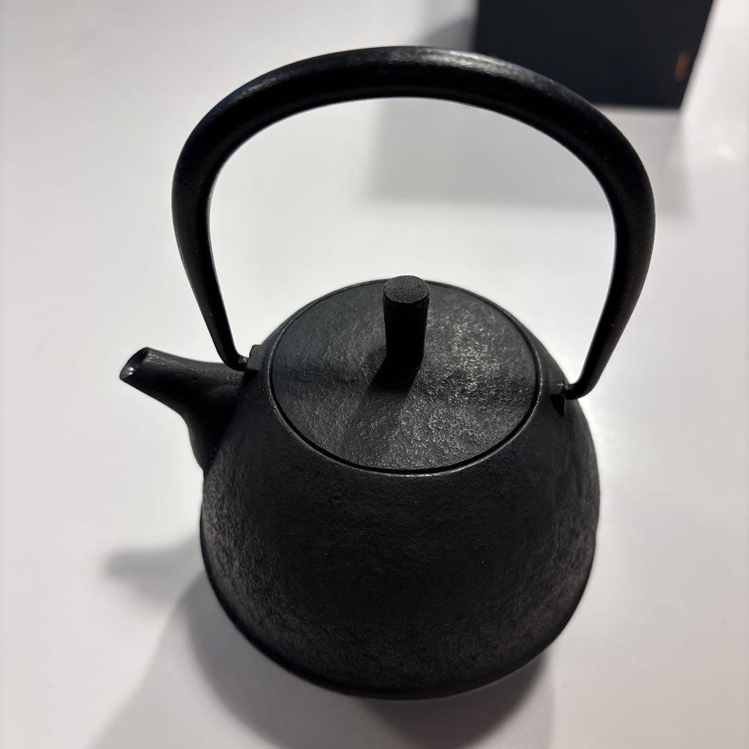 【新品】KUKAN 鋳鐵作家・岩清水久生 空間鋳造 鉄急須 Egg 小 南部鉄瓶