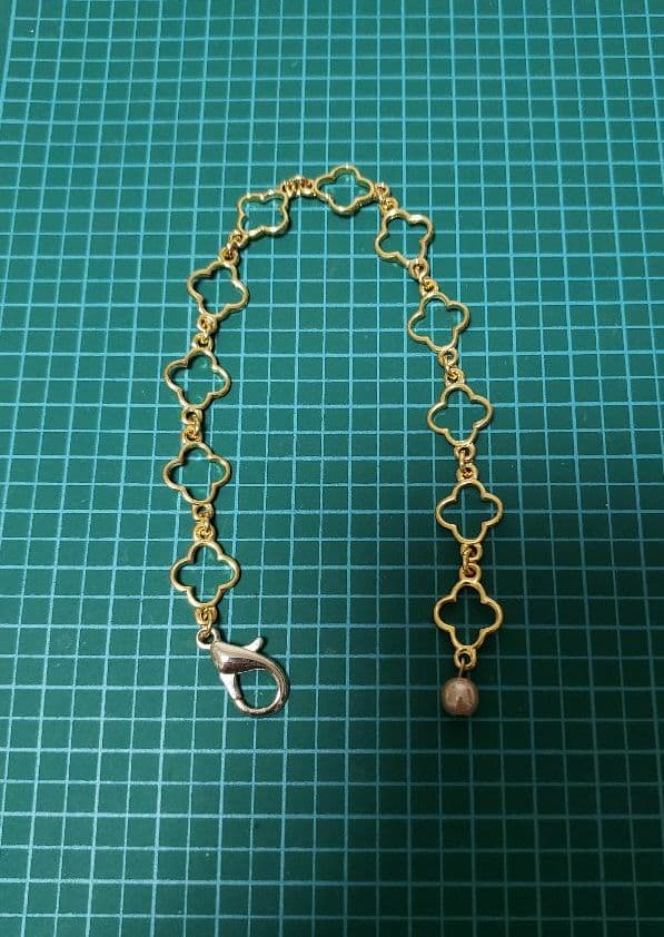 新品.　ハンドメイド　ネックレス・ブレスレット・イヤリング