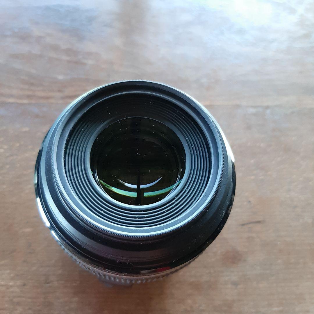 Canon EFS 60mm f/2.8 Macro USM 本体
