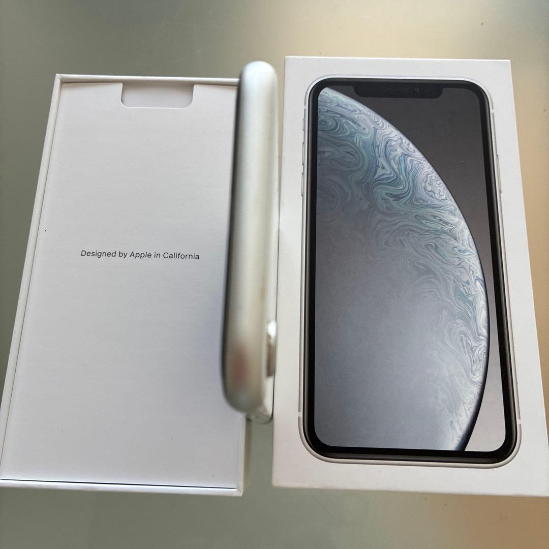 iPhone XR 64GB ホワイト 本体