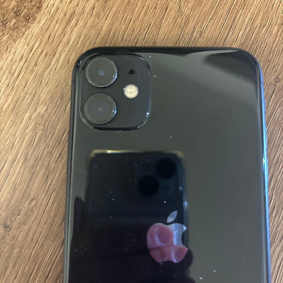 Apple 【iPhone 11】ブラック 本体