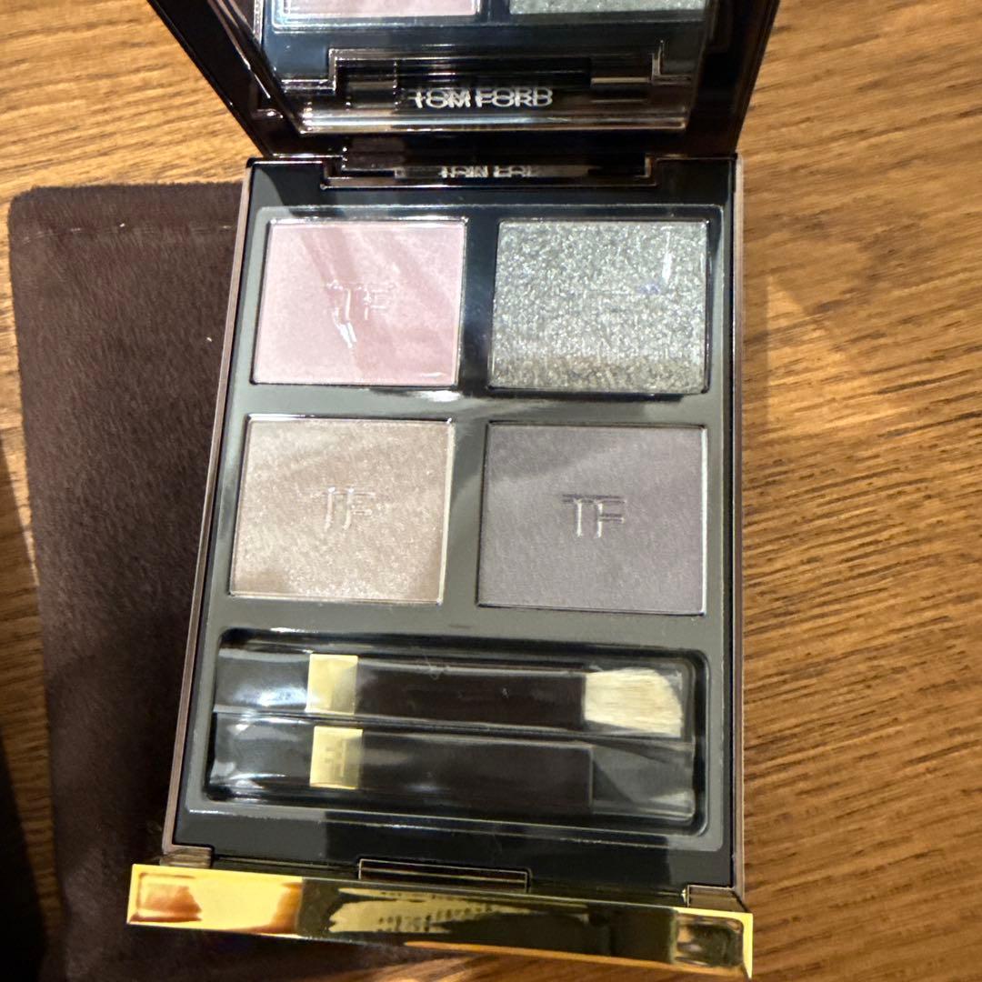 TOM FORD アイ カラー クォード 22 ライラックドリーム