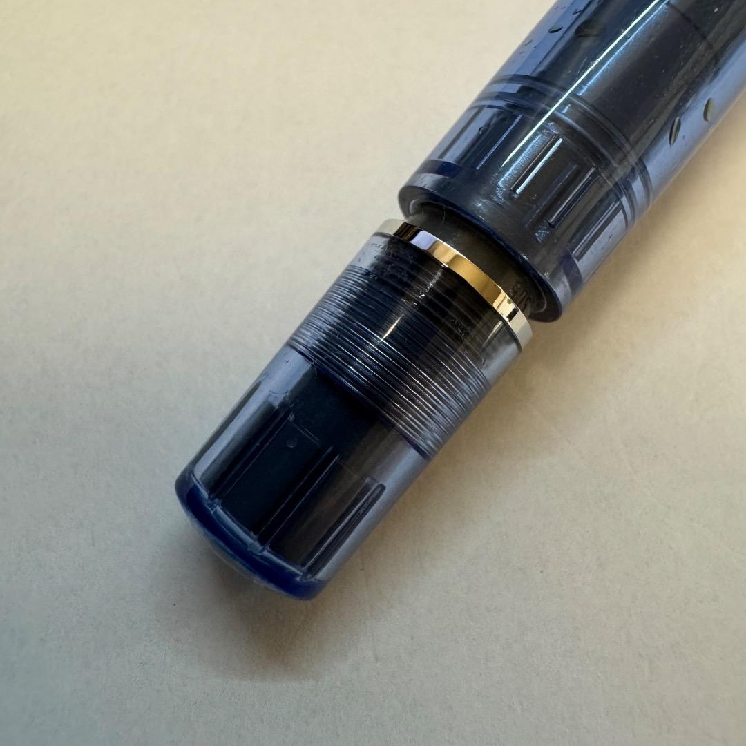 ア*ム様 Pelikan ペリカン 万年筆 EF 極細字