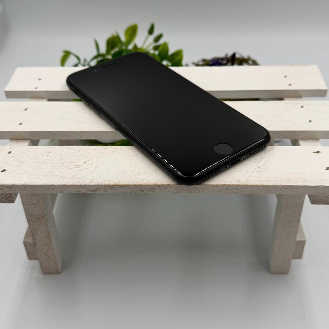 iPhone SE第3世代 64GB ミッドナイト 439