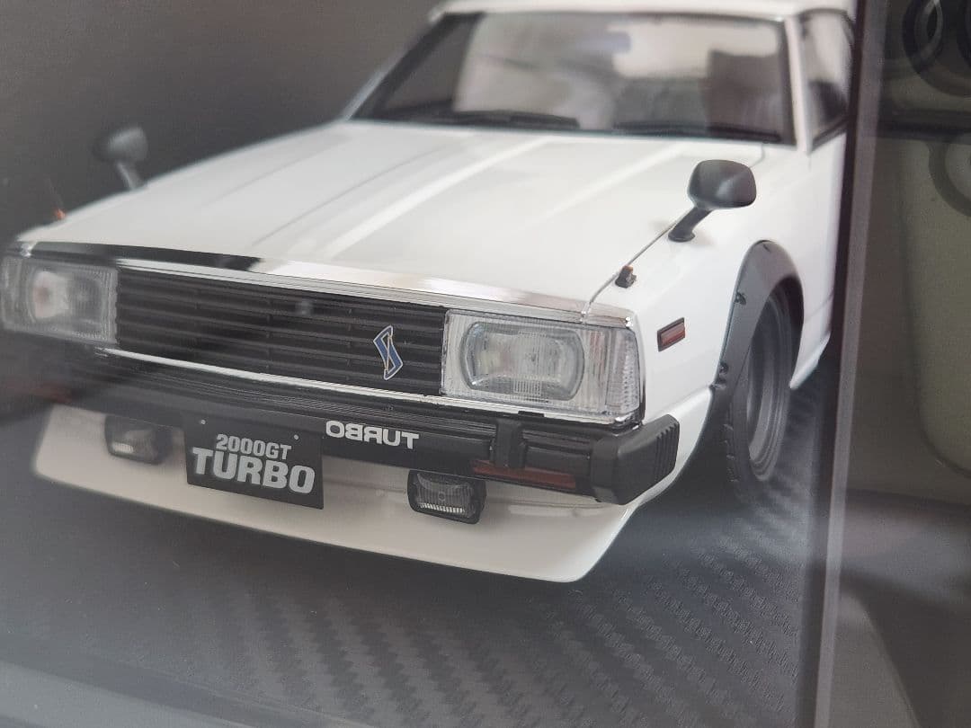 【1/18イグニッションモデル】SKYLINE2000GTターボ(c211)