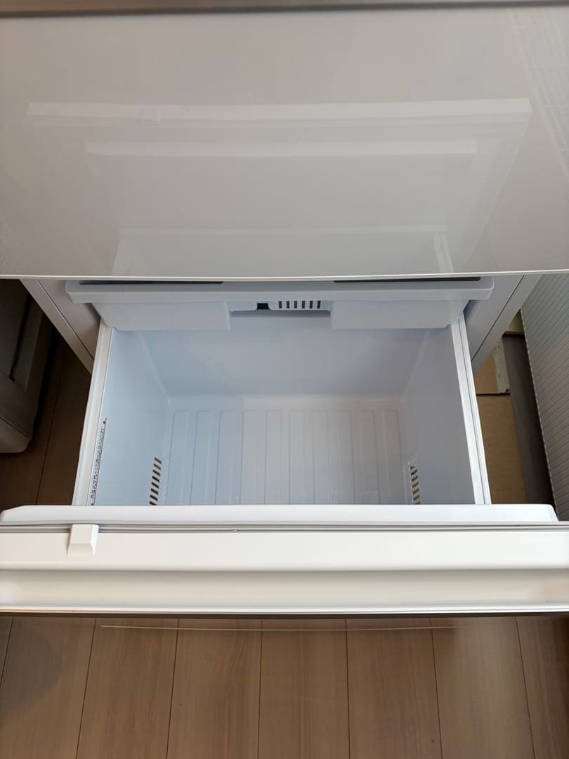 2*F様 【美品】三菱電機 MR-CX33H-W 冷凍冷蔵庫 330L