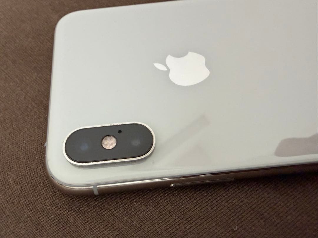 Apple iPhoneXs 64GB シルバー