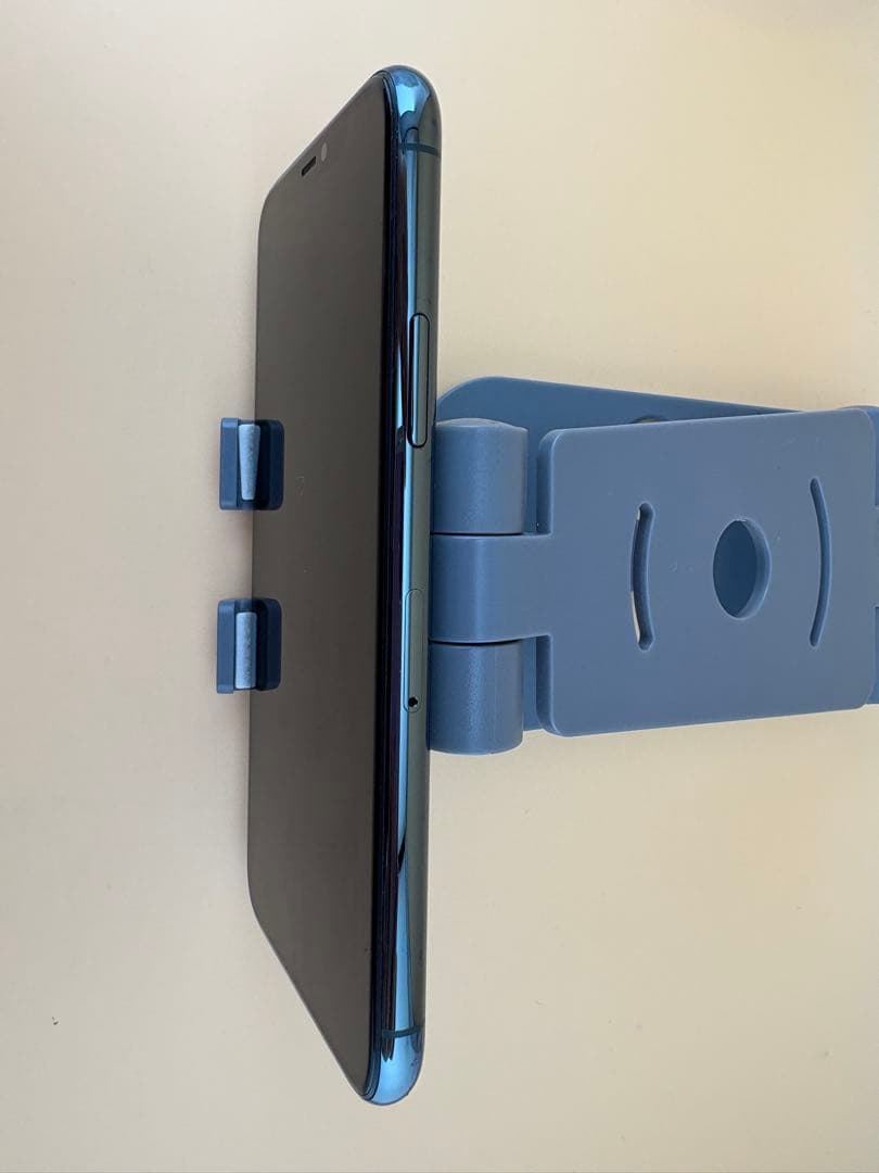iphone 11 pro 64GBミッドナイトグリーン　バッテリー100%