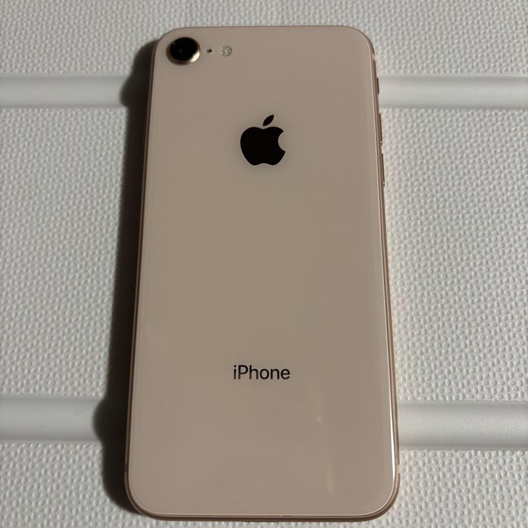 Apple iPhone 8 ゴールド SIMロック解除済み