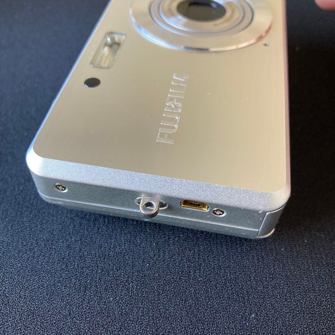 FUJIFILM finepix J10 液晶難あり CCDセンサー コンデジ