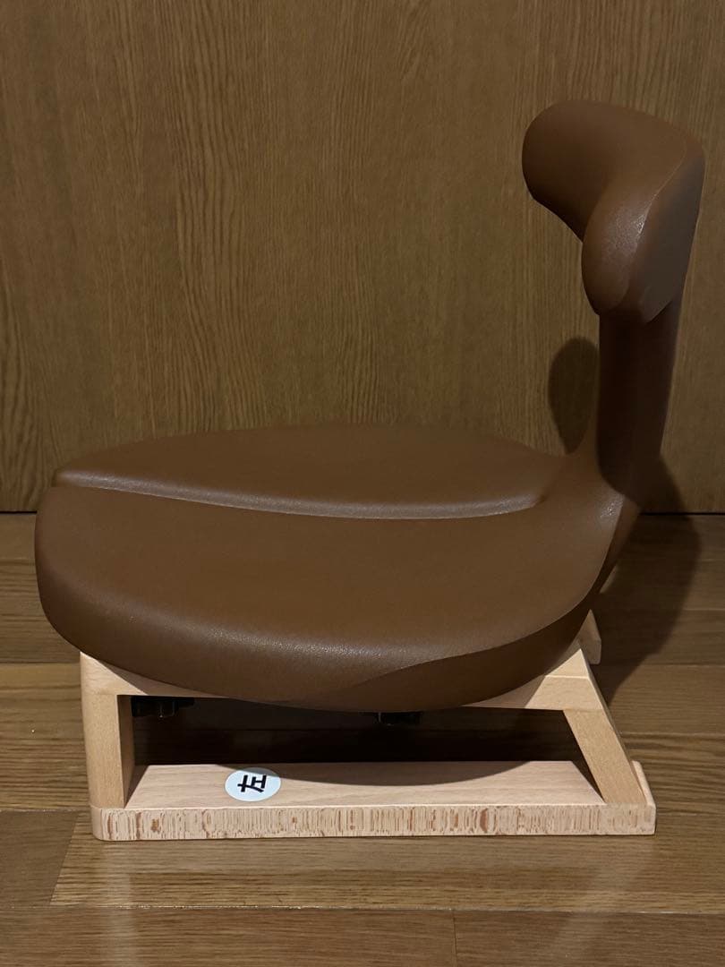 アーユルチェア　ayur-chair　あぐら椅子　座椅子　姿勢サポート　骨盤矯正