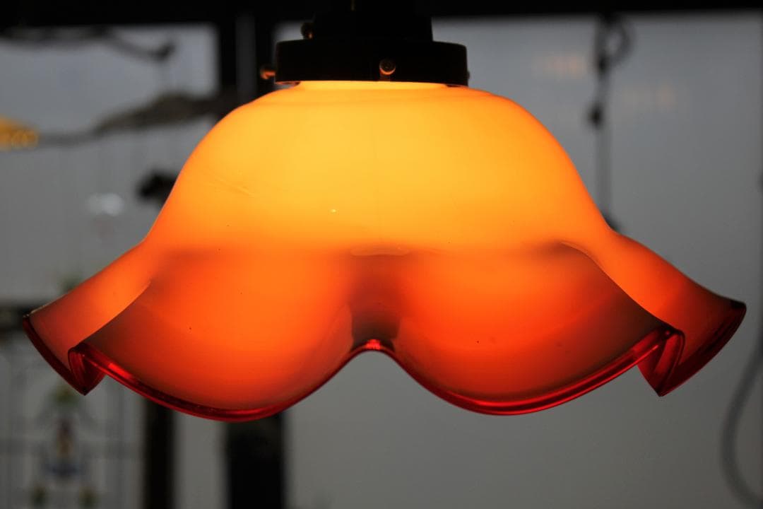 品番　a-0325 フリル電笠赤　アンティーク　大正ロマン　照明　洋館　氷コップ
