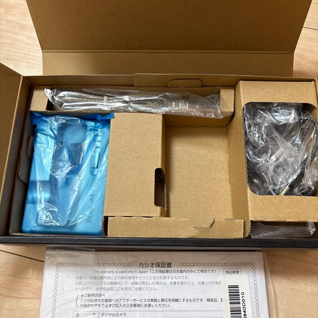 CASIO EX-Z57 コンパクトデジタルカメラ