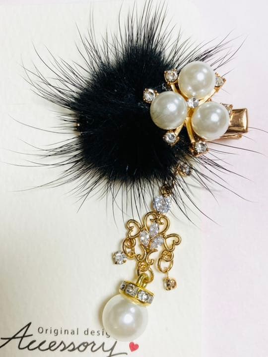ハンドメイド    〈右留めヘアクリップ〉No.1970