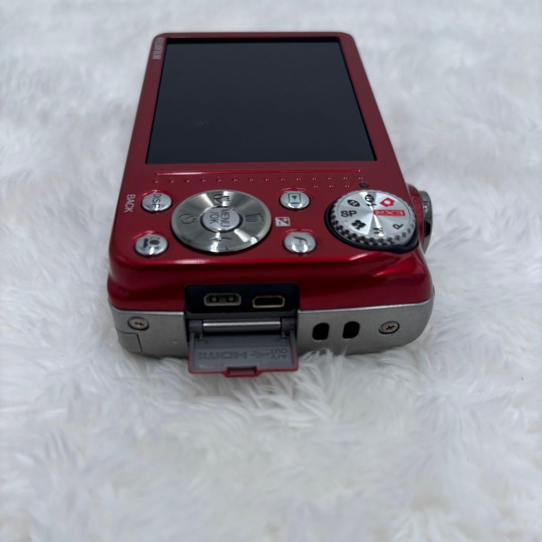美品　FUJIFILM FinePix F80EXR コンパクトデジカメ レッド