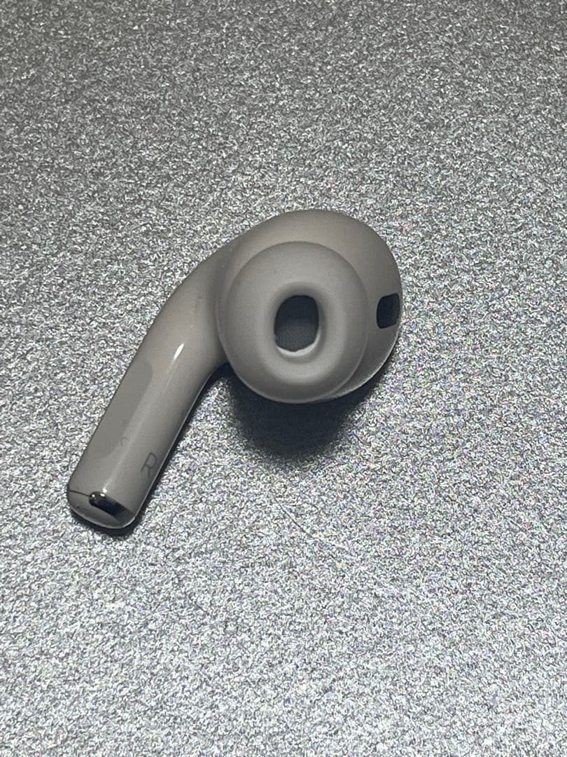 ⑥AirPods Pro2 イヤホン　A2968 右耳のみ