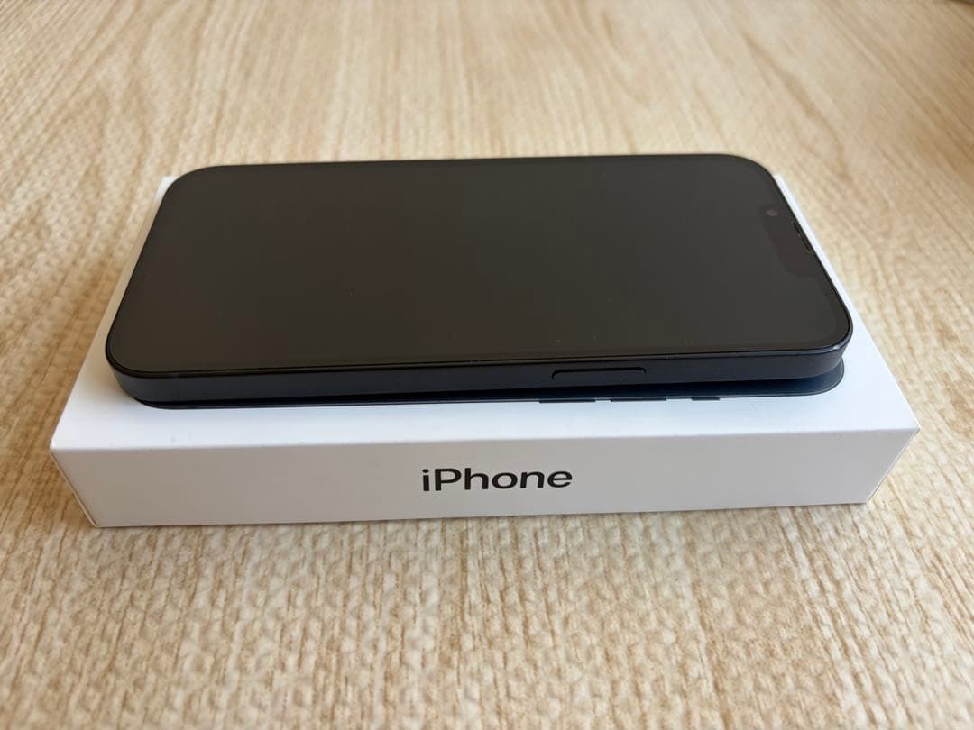 iPhone13 256ＧＢ　黒　81% 箱付き　SIMフリー　修理歴無