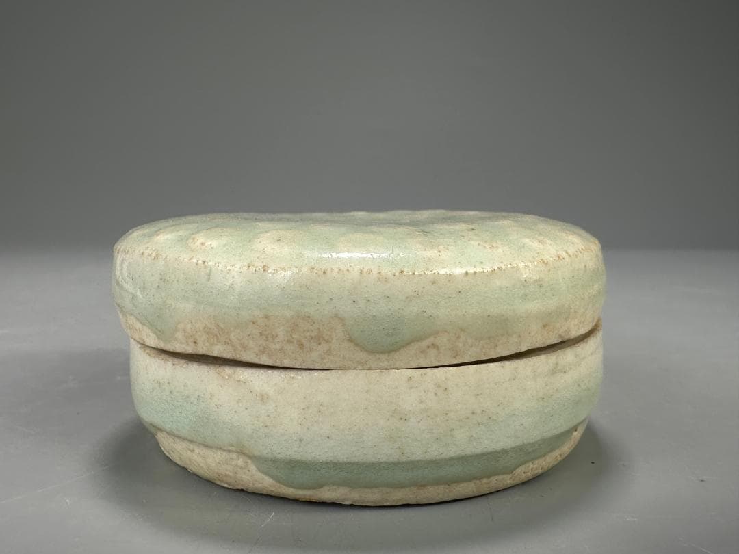 中国美術　景徳鎮窯　湖田窯　影青釉　青白磁　香合　蓋物　時代物唐物　宋　香道具
