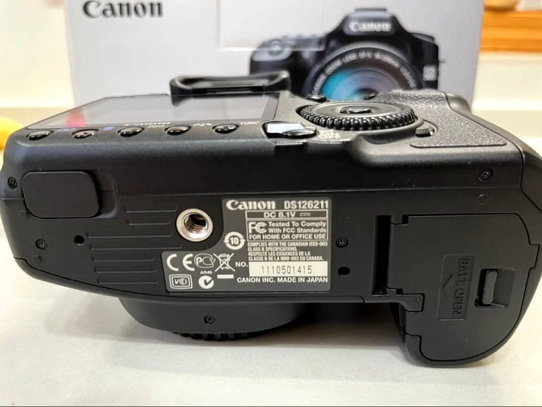 CANON EOS 50D ボディ　送料込み　美品　カメラ初心者向け