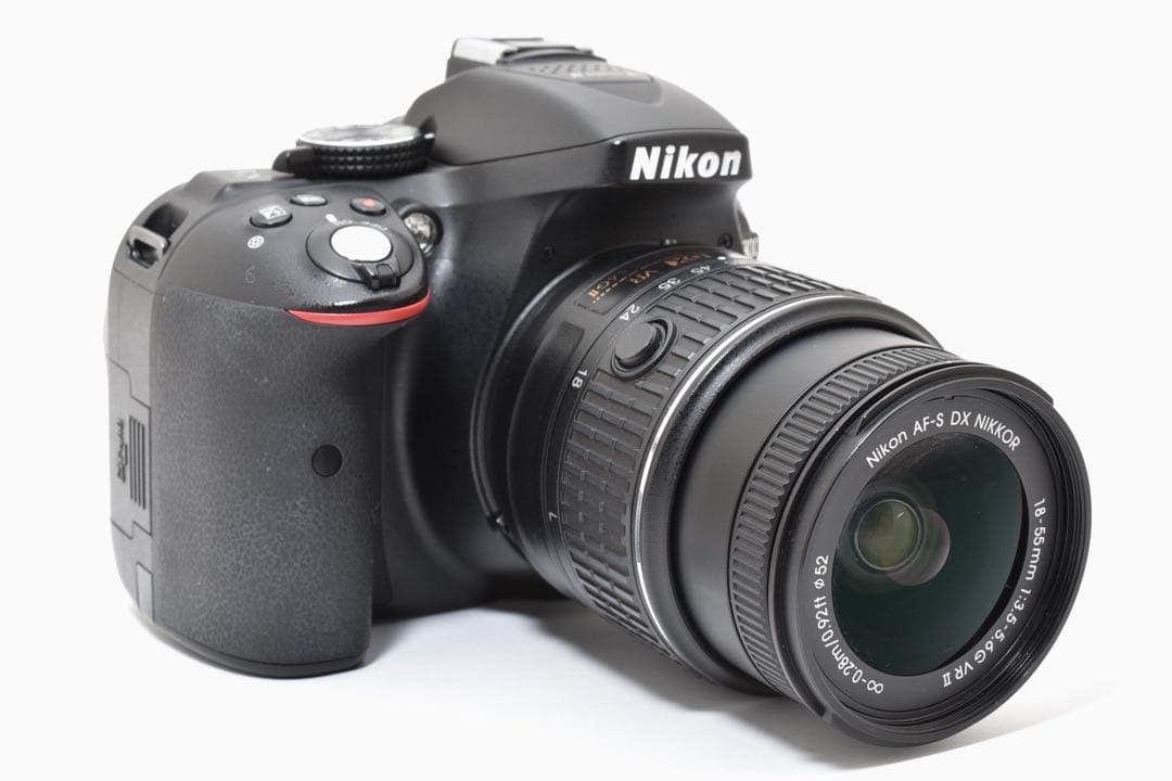 ✨Nikon D5300✨一眼レフ レンズキット　Wi-Fi搭載 ショット数少❤️