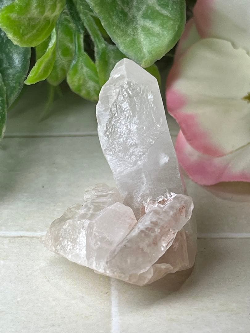 マルチターミネーション✨　ヒマラヤ　マニカラン産　ピンク水晶  原石　クラスター