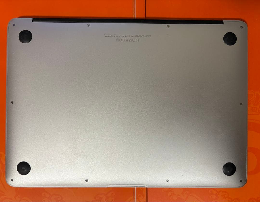 MacBookAir A1466（2014年）i5-1.4Ghz RAM:4GB