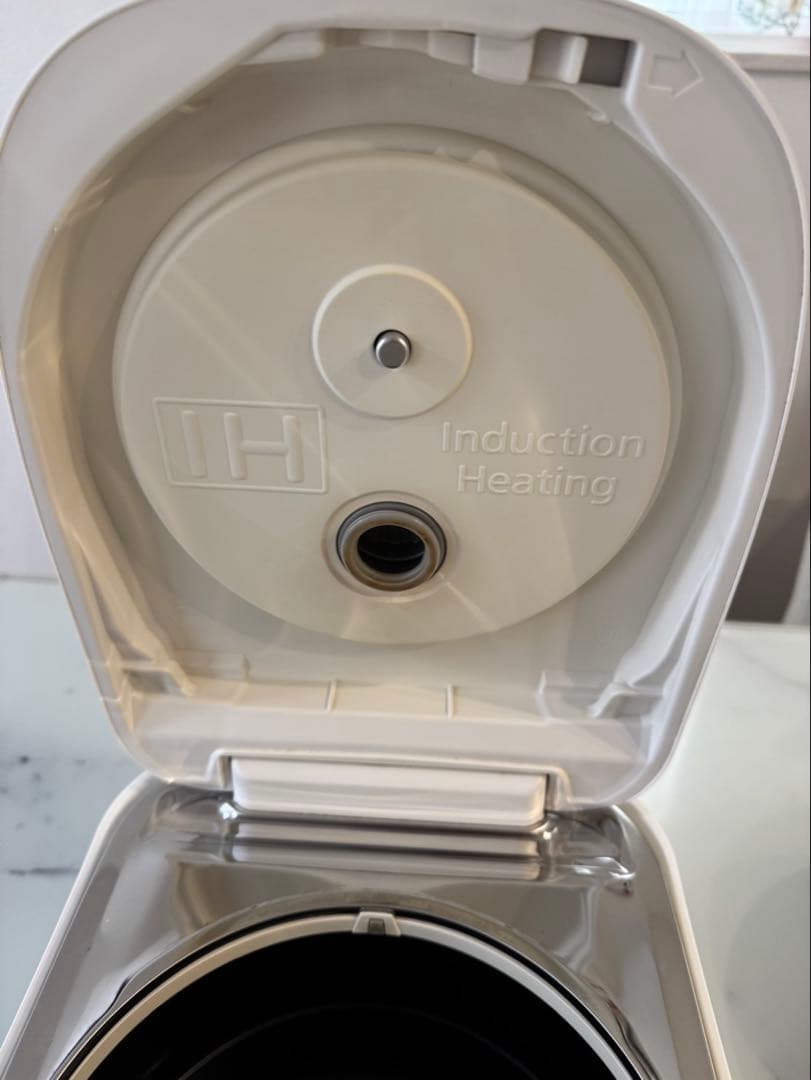 2019年製Panasonic IHジャー炊飯器　5.5合炊き
