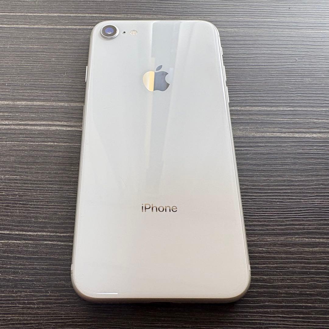 iPhone 8 64GB Silver SIMフリー 訳あり