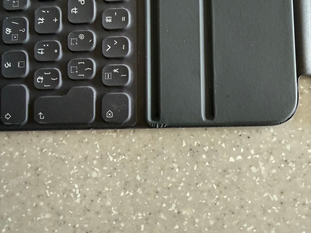 iPad Pro 11インチ用のSmart Keyboard Folio