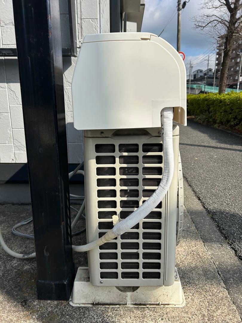 【引取限定】日立　白くまくん　6畳用　エアコンRAS-D22H 2018年製